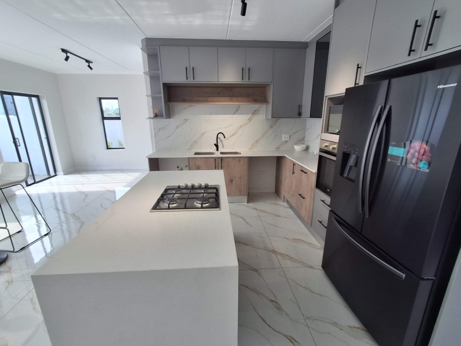 3 Bedroom Property for Sale in Sandown Western Cape